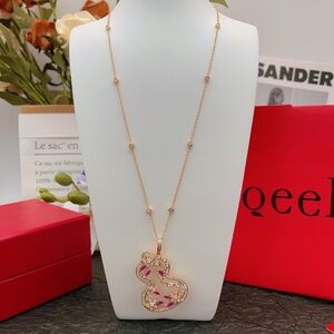 Gold and Pink Pendant Necklace